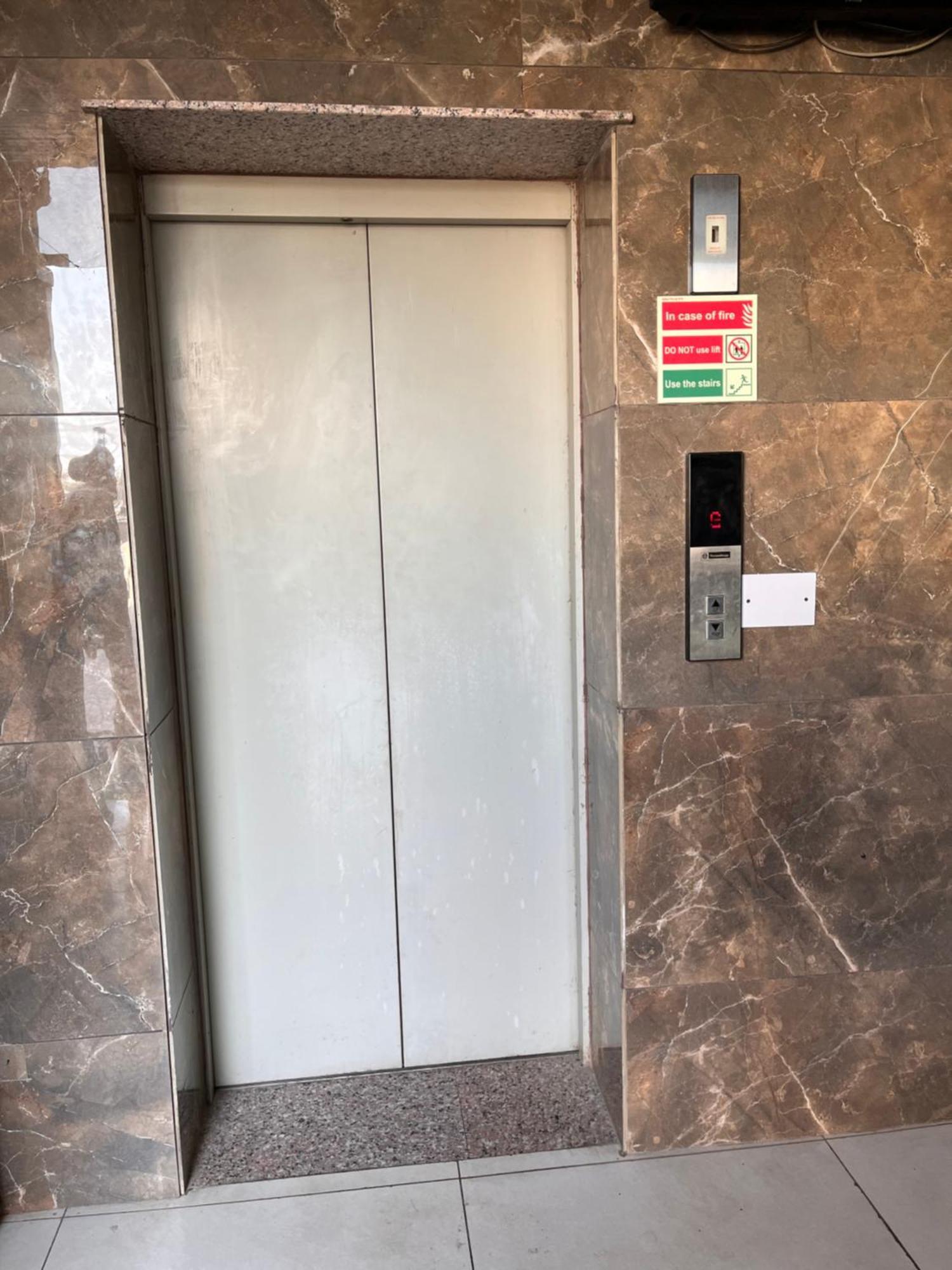 Hotel Jb Residency !! Luxurious & Royal Balcony Rooms !! Large Rooms Zirakpur Kültér fotó